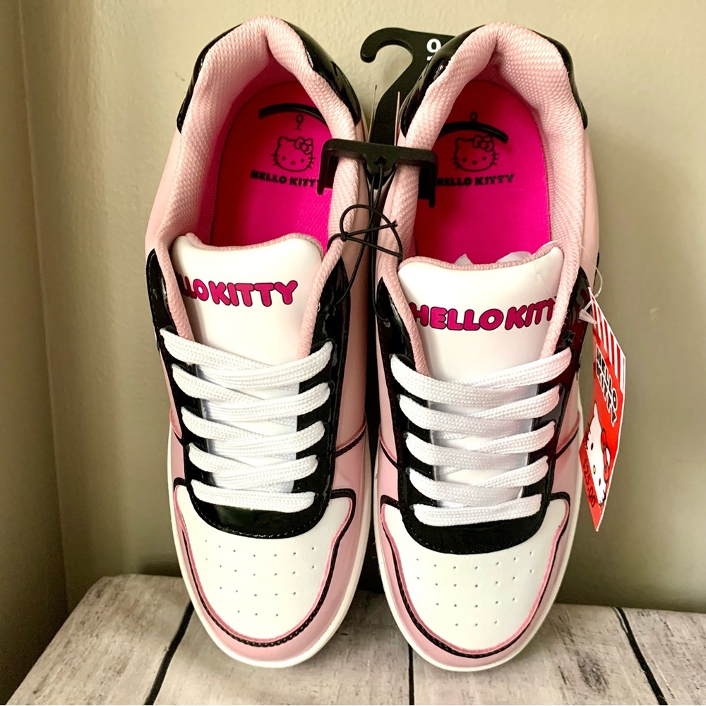 Last 1 🎊 New Hello Kitty Pink Tennis Shoes Women Size 9 - Picture 2 of 5